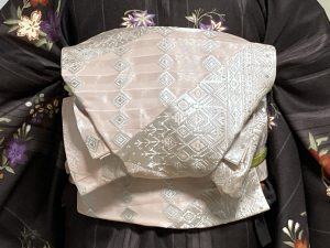 武蔵浦和コミセンにて着付け練習 【2023年第5回きものを楽しむさくらの会】